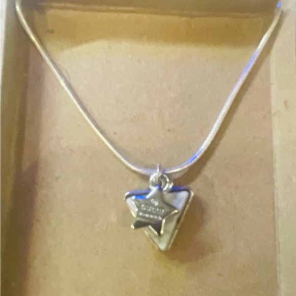 Cute Gucci Star Logo pendant with vintage charm and Chain - Picture 2 of 4